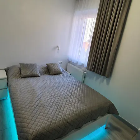 Apartmán Przy Termach Z Ogrodem Jelení Hora